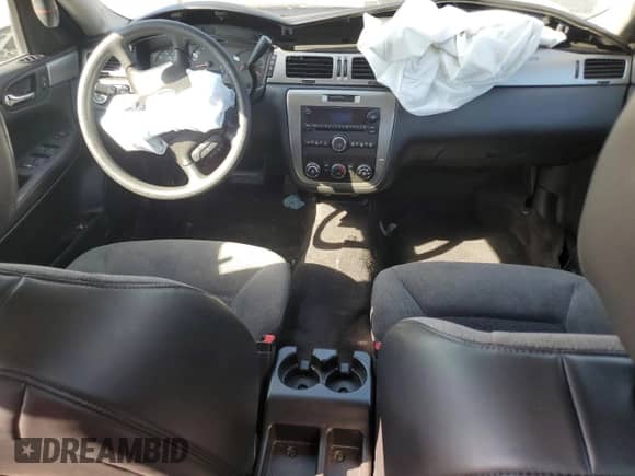 2015 Chevrolet Impala Police Police с VIN 2G1WD5E34F1157003, выставлен на аукционе Copart как лот 77851864 с пробегом 96 141 миль миль и Списание • Salvage title. История ставок и продаж доступна на DreamBid. Изображение 8.