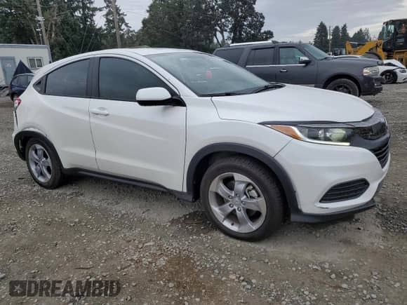 2022 Honda HR-V LX with VIN 3CZRU5H37NM741915, listed as a Copart auction lot 82383105 with 27,225 mi miles and Salvage title. Bid and sale history available at DreamBid. Image 4.