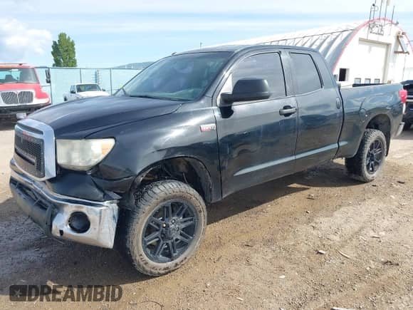 2013 Toyota Tundra с VIN 5TFUY5F10DX273914, выставлен на аукционе IAAI как лот 42414031 с пробегом 308 071 миль миль и . История ставок и продаж доступна на DreamBid. Изображение 2.