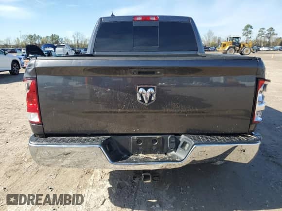 2016 Ram 1500 Big Horn z VIN 1C6RR6LM5GS175056, wystawiony jako Copart lot #89002435 z przebiegiem 110 983 mil mil oraz Szkoda całkowita • Salvage title. Historia ofert i sprzedaży dostępna na DreamBid. Obrazek 6.