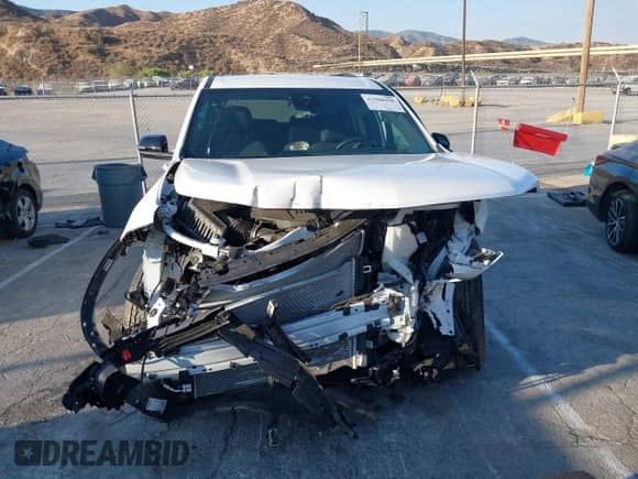 2025 Chevrolet Traverse FWD LT с VIN 1GNERGRS5SJ162090, выставлен на аукционе IAAI как лот 42908450 с пробегом Не указан миль и . История ставок и продаж доступна на DreamBid. Изображение 13.
