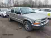 2001 Chevrolet S-10 LS with VIN 1GCDT13W41K176585, listed as a IAAI auction lot 41428911 with 114,733 mi miles and . Bid and sale history available at DreamBid. Image 1.