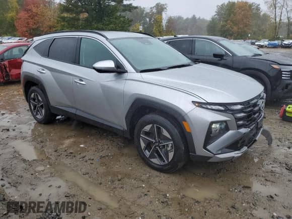 2025 Hyundai Tucson SEL with VIN 5NMJBCDE0SH530879, listed as a Copart auction lot 86465535 with 13,872 mi miles and Salvage title. Bid and sale history available at DreamBid. Image 4.