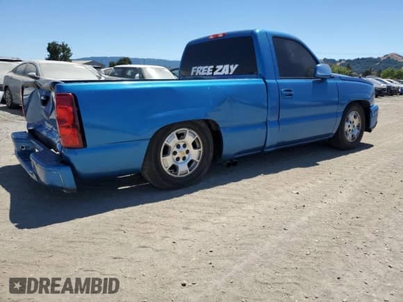 2002 GMC Sierra 1500 SLE with VIN 1GTEC14V82Z124136, listed as a Copart auction lot 63802375 with 77,478 mi miles and Salvage title. Bid and sale history available at DreamBid. Image 3.