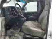 2019 Chevrolet Express Cargo с VIN 1GCWGAFG1K1195734, выставлен на аукционе Copart как лот 59552005 с пробегом 177 501 миль миль и Чистый • Clean title. История ставок и продаж доступна на DreamBid. Изображение 7.