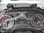 2020 Ram 1500 Laramie z VIN 1C6SRFRT5LN180704, wystawiony jako Copart lot #60911075 z przebiegiem 58 071 mil mil oraz Szkoda całkowita • Salvage title. Historia ofert i sprzedaży dostępna na DreamBid. Obrazek 9.