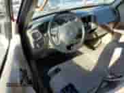 2004 Ford F-150 XL z VIN 2FTRX17224CA37520, wystawiony jako Copart lot #77606304 z przebiegiem Nie podano mil oraz Czysty tytuł • Clean title. Historia ofert i sprzedaży dostępna na DreamBid. Obrazek 8.