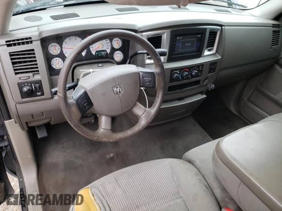 2007 Dodge 1500 SLT z VIN 1D7HA16227J517664, wystawiony jako Copart lot #67078845 z przebiegiem 158 167 mil mil oraz Szkoda całkowita • Salvage title. Historia ofert i sprzedaży dostępna na DreamBid. Obrazek 8.