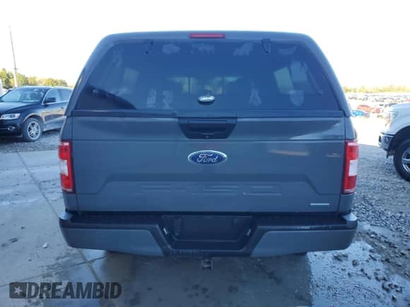 2018 Ford F-150 XL z VIN 1FTEX1EP2JFC52781, wystawiony jako Copart lot #86280965 z przebiegiem 130 464 mil mil oraz Czysty tytuł • Clean title. Historia ofert i sprzedaży dostępna na DreamBid. Obrazek 6.