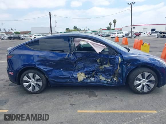 2023 Tesla Model Y Long Range с VIN 7SAYGDEE4PA146570, выставлен на аукционе IAAI как лот 42803265 с пробегом 33 836 миль миль и . История ставок и продаж доступна на DreamBid. Изображение 12.