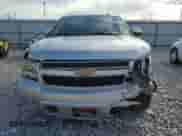 2010 Chevrolet Avalanche LT z VIN 3GNVKFE04AG134199, wystawiony jako Copart lot #53781355 z przebiegiem 245 234 mil mil oraz Szkoda całkowita • Salvage title. Historia ofert i sprzedaży dostępna na DreamBid. Obrazek 5.