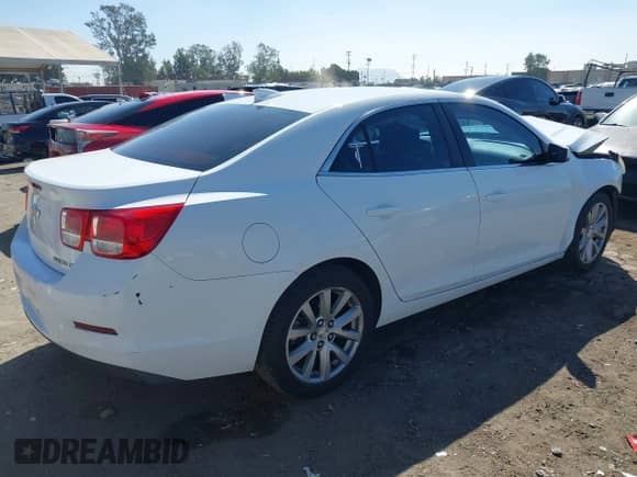 2015 Chevrolet Malibu LT with VIN 1G11D5SL2FF211129, listed as a IAAI auction lot 43369406 with 108,451 mi miles and . Bid and sale history available at DreamBid. Image 4.