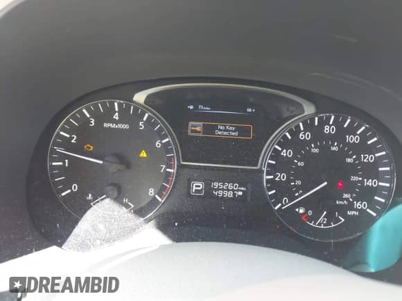 2013 Nissan Pathfinder Platinum with VIN 5N1AR2MN7DC631033, listed as a IAAI auction lot 43351975 with 195,260 mi miles and . Bid and sale history available at DreamBid. Image 7.