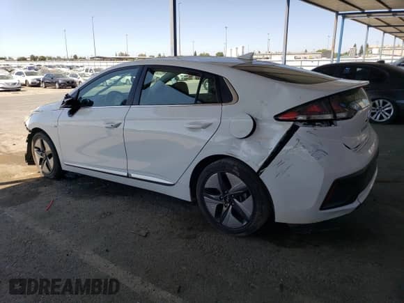 2020 Hyundai Ioniq SEL с VIN KMHC85LC7LU221855, выставлен на аукционе Copart как лот 67147745 с пробегом 45 776 миль миль и Списание • Salvage title. История ставок и продаж доступна на DreamBid. Изображение 2.