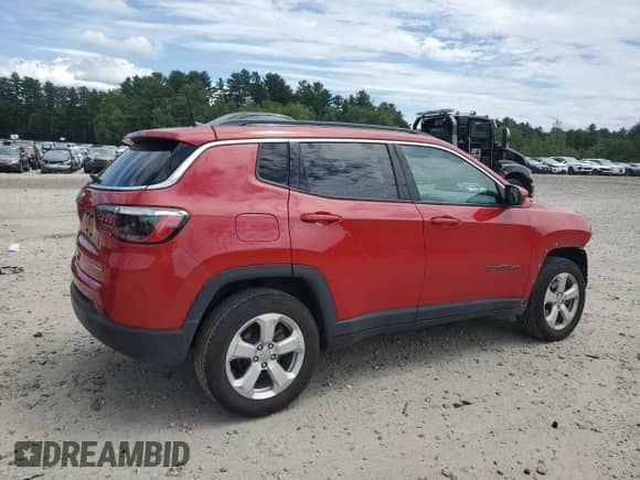 2021 Jeep Compass Latitude with VIN 3C4NJDBB0MT543799, listed as a Copart auction lot 64437985 with 46,999 mi miles and Salvage title. Bid and sale history available at DreamBid. Image 3.