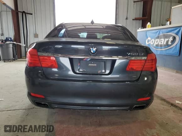2011 BMW 7 Series 750Li xDrive с VIN WBAKC8C54BC432532, выставлен на аукционе Copart как лот 69616215 с пробегом Не указан миль и Чистый • Clean title. История ставок и продаж доступна на DreamBid. Изображение 6.