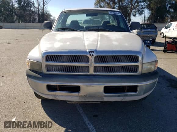 2000 Dodge 2500 with VIN 3B7KC26Z6YM231298, listed as a Copart auction lot 86166324 with 192,134 mi miles and Clean title. Bid and sale history available at DreamBid. Image 5.