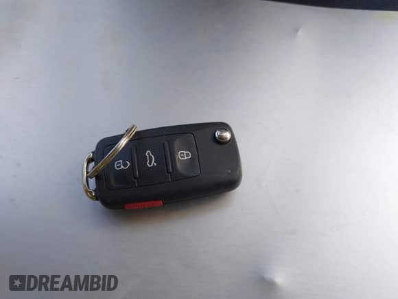 2015 Volkswagen Tiguan S with VIN WVGAV7AX8FW567004, listed as a IAAI auction lot 43396121 with 109,393 mi miles and . Bid and sale history available at DreamBid. Image 11.