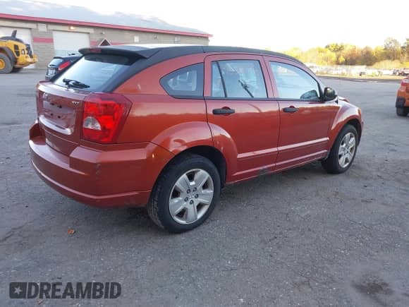 2007 Dodge Caliber SXT with VIN 1B3HB48B57D532830, listed as a IAAI auction lot 43500195 with 140,292 mi miles and . Bid and sale history available at DreamBid. Image 4.