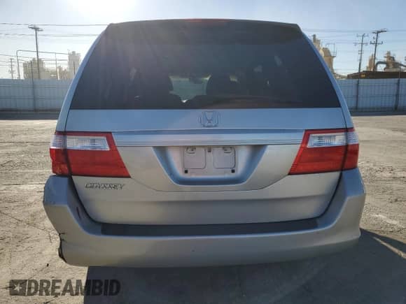 2007 Honda Odyssey LX с VIN 5FNRL38267B048104, выставлен на аукционе Copart как лот 87488925 с пробегом 117 119 миль миль и Списание • Salvage title. История ставок и продаж доступна на DreamBid. Изображение 6.