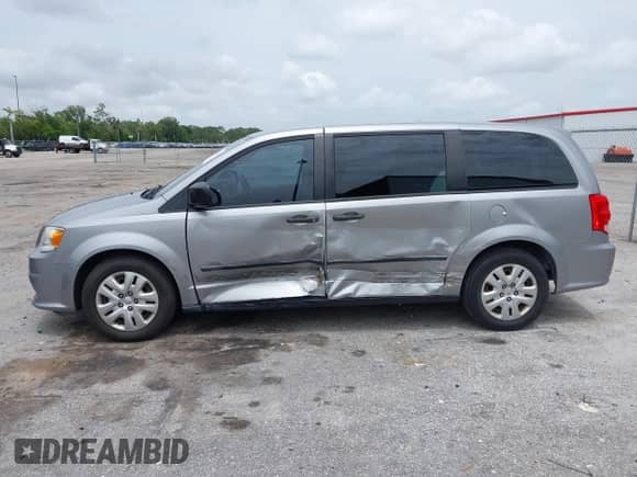 2016 Dodge Grand Caravan SE Plus with VIN 2C4RDGBG7GR316123, listed as a IAAI auction lot 42425290 with 138,113 mi miles and . Bid and sale history available at DreamBid. Image 14.