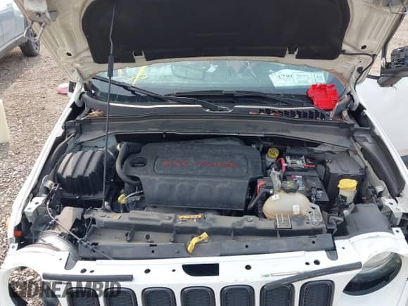 2018 Jeep Renegade Latitude z VIN ZACCJBBB7JPH09508, wystawiony jako IAAI lot #42896543 z przebiegiem 123 776 mil mil oraz . Historia ofert i sprzedaży dostępna na DreamBid. Obrazek 10.
