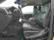 2019 Chevrolet Suburban LT с VIN 1GNSKHKC8KR335859, выставлен на аукционе Copart как лот 84557985 с пробегом 84 880 миль миль и Списание • Salvage title. История ставок и продаж доступна на DreamBid. Изображение 7.