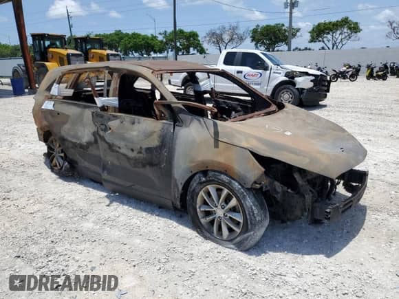 2018 Kia Sorento LX z VIN 5XYPG4A31JG409663, wystawiony jako Copart lot #63388345 z przebiegiem Nie podano mil oraz Nie do naprawy • Non repairable. Historia ofert i sprzedaży dostępna na DreamBid. Obrazek 4.