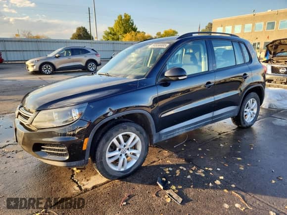 2015 Volkswagen Tiguan S с VIN WVGAV7AX5FW524725, выставлен на аукционе Copart как лот 84658085 с пробегом 126 708 миль миль и Списание • Salvage title. История ставок и продаж доступна на DreamBid. Изображение 1.