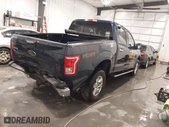 2016 Ford F-150 XLT z VIN 1FTEW1EP3GKF67267, wystawiony jako IAAI lot #43442468 z przebiegiem 138 093 mil mil oraz . Historia ofert i sprzedaży dostępna na DreamBid. Obrazek 4.
