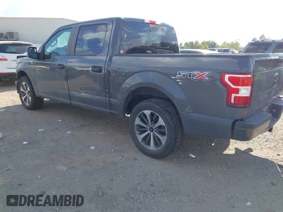 2020 Ford F-150 XL z VIN 1FTEW1CP6LFC65994, wystawiony jako IAAI lot #43355495 z przebiegiem 125 635 mil mil oraz . Historia ofert i sprzedaży dostępna na DreamBid. Obrazek 3.