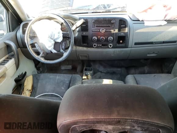 2012 Chevrolet Silverado 3500HD Work Truck с VIN 1GC4KZC81CF120568, выставлен на аукционе Copart как лот 83803474 с пробегом 206 252 миль миль и Списание • Salvage title. История ставок и продаж доступна на DreamBid. Изображение 8.