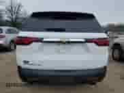 2022 Chevrolet Traverse LS z VIN 1GNEVFKW3NJ194785, wystawiony jako Copart lot #89382785 z przebiegiem 30 809 mil mil oraz Szkoda całkowita • Salvage title. Historia ofert i sprzedaży dostępna na DreamBid. Obrazek 6.