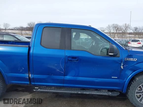 2017 Ford F-150 XL z VIN 1FTEX1EP9HKC95502, wystawiony jako IAAI lot #41731718 z przebiegiem 181 487 mil mil oraz . Historia ofert i sprzedaży dostępna na DreamBid. Obrazek 14.