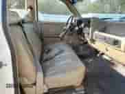 1991 Dodge Dakota S z VIN 1B7GL26X0MS316689, wystawiony jako Copart lot #75984474 z przebiegiem 189 426 mil mil oraz Szkoda całkowita • Salvage title. Historia ofert i sprzedaży dostępna na DreamBid. Obrazek 10.
