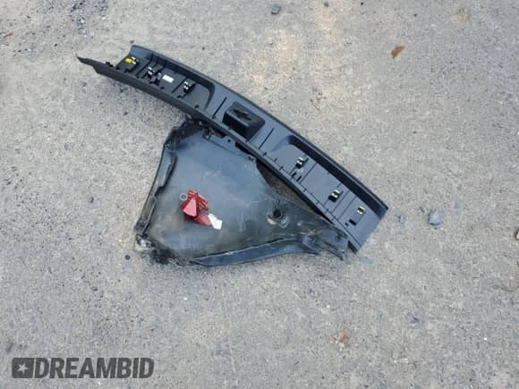 2025 Chevrolet TrailBlazer LS z VIN KL79MMSL7SB102667, wystawiony jako Copart lot #52720115 z przebiegiem 2 009 mil mil oraz Szkoda całkowita • Salvage title. Historia ofert i sprzedaży dostępna na DreamBid. Obrazek 15.