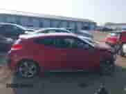 2013 Hyundai Veloster Turbo с VIN KMHTC6AEXDU138141, выставлен на аукционе IAAI как лот 42401259 с пробегом 150 974 миль миль и . История ставок и продаж доступна на DreamBid. Изображение 14.