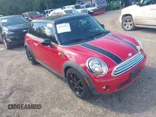 2009 MINI Hardtop with VIN WMWMF33589TZ21061, listed as a IAAI auction lot 43039104 with 91,457 mi miles and . Bid and sale history available at DreamBid. Image 1.
