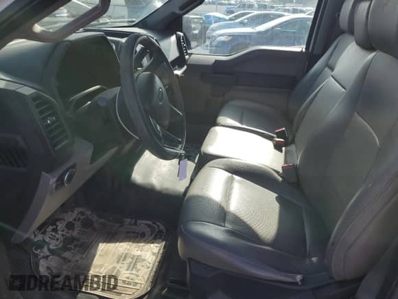 2017 Ford F-150 XL с VIN 1FTMF1EF2HKC08934, выставлен на аукционе Copart как лот 55259815 с пробегом 138 128 миль миль и На запчасти • Non repairable. История ставок и продаж доступна на DreamBid. Изображение 7.