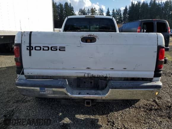 1999 Dodge 3500 с VIN 1B7MC33W7XJ610508, выставлен на аукционе Copart как лот 75534914 с пробегом Не указан миль и Чистый • Clean title. История ставок и продаж доступна на DreamBid. Изображение 6.