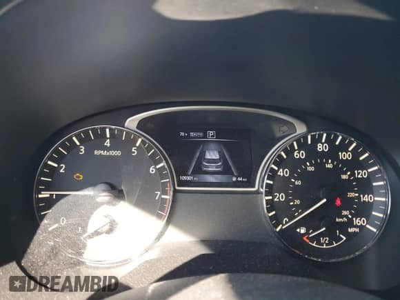 2017 Nissan Pathfinder SV with VIN 5N1DR2MM8HC670787, listed as a Copart auction lot 80729695 with 109,301 mi miles and Clean title. Bid and sale history available at DreamBid. Image 9.