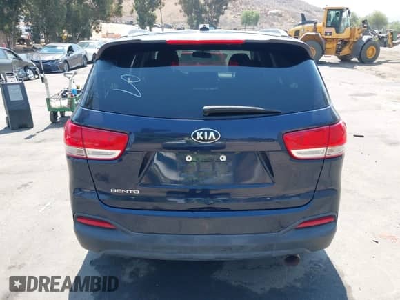 2018 Kia Sorento LX с VIN 5XYPG4A57JG352256, выставлен на аукционе IAAI как лот 42898356 с пробегом 94 665 миль миль и . История ставок и продаж доступна на DreamBid. Изображение 16.