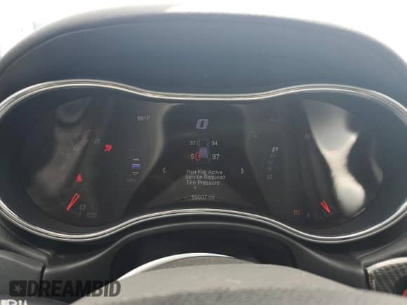 2015 Jeep Grand Cherokee SRT z VIN 1C4RJFDJ1FC787946, wystawiony jako Copart lot #61873484 z przebiegiem 59 007 mil mil oraz Czysty tytuł • Clean title. Historia ofert i sprzedaży dostępna na DreamBid. Obrazek 9.