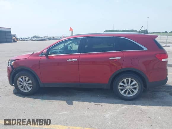 2017 Kia Sorento LX with VIN 5XYPG4A31HG300632, listed as a IAAI auction lot 43016488 with 97,671 mi miles and . Bid and sale history available at DreamBid. Image 14.
