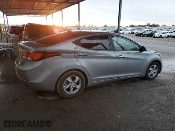 2015 Hyundai Elantra SE с VIN KMHDH4AE8FU391360, выставлен на аукционе Copart как лот 86814905 с пробегом 146 935 миль миль и Списание • Salvage title. История ставок и продаж доступна на DreamBid. Изображение 3.