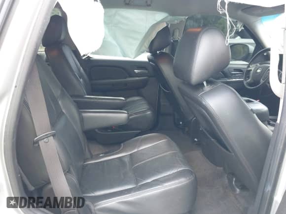 2011 Chevrolet Tahoe LT с VIN 1GNSCBE06BR361758, выставлен на аукционе IAAI как лот 42746015 с пробегом 155 653 миль миль и . История ставок и продаж доступна на DreamBid. Изображение 8.