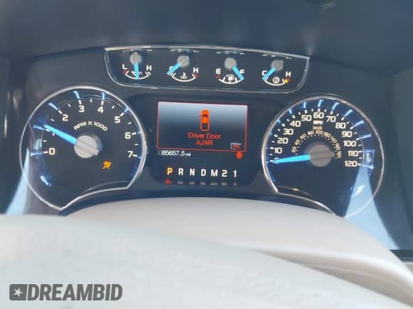 2014 Ford F-150 XL z VIN 1FTFW1ET9EKF53601, wystawiony jako IAAI lot #41066334 z przebiegiem 85 657 mil mil oraz . Historia ofert i sprzedaży dostępna na DreamBid. Obrazek 7.