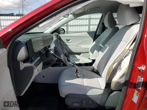 2024 Hyundai Kona SEL with VIN KM8HBCAB1RU104738, listed as a Copart auction lot 68103064 with 6,973 mi miles and Salvage title. Bid and sale history available at DreamBid. Image 7.