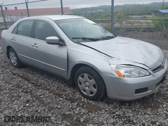 2007 Honda Accord LX с VIN 1HGCM55427A007354, выставлен на аукционе IAAI как лот 42169934 с пробегом 70 763 миль миль и . История ставок и продаж доступна на DreamBid. Изображение 1.