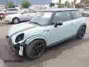 2013 MINI Hardtop z VIN WMWSU3C58DT547721, wystawiony jako IAAI lot #43348658 z przebiegiem 56 121 mil mil oraz . Historia ofert i sprzedaży dostępna na DreamBid. Obrazek 2.